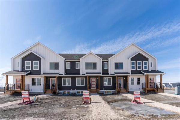 Home Photo - 648 Redonda Street