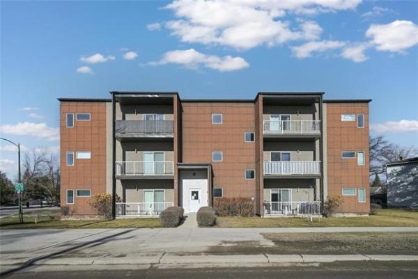 Home Photo - 10-858 St Mary's Road