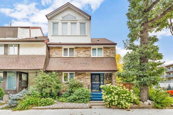 Home Photo - 138 Wellington Crescent