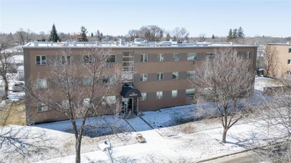 Home Photo - 16-610 Jefferson Avenue