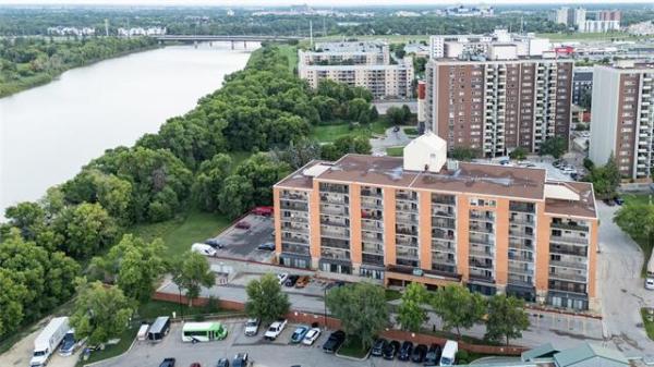 Home Photo - 513-1720 Pembina Highway