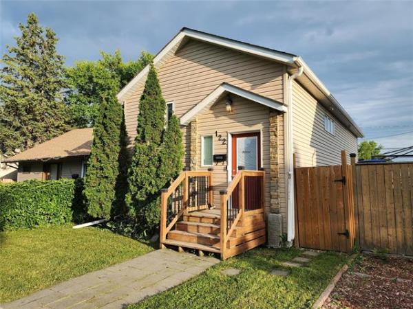 Home Photo - 122 Victoria Avenue