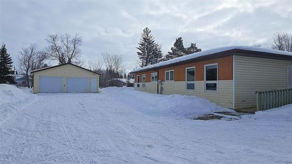 Home Photo - 308 Ingolfs Street