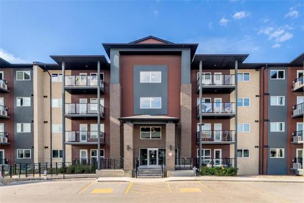 Home Photo - 114-155 Peguis Street