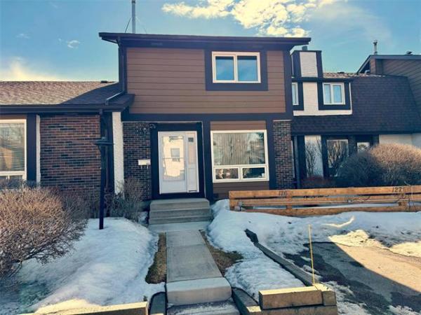 Home Photo - E-45 Eric Street