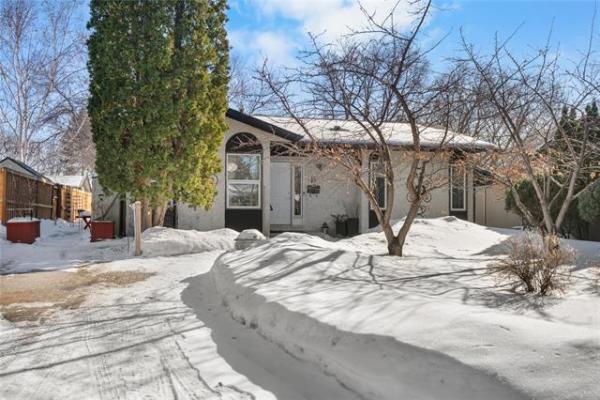 Home Photo - 11 Evenlea Walk