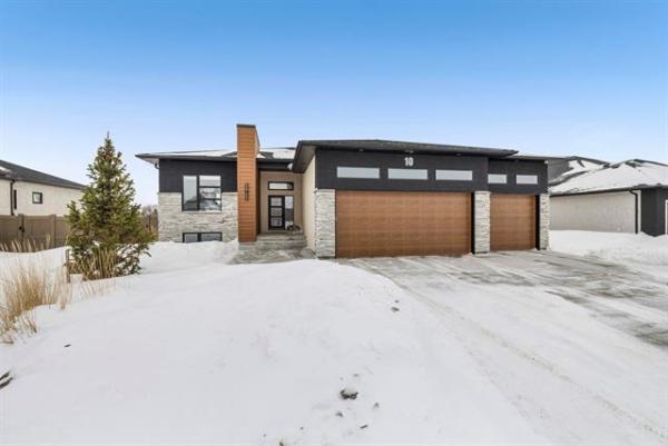 Home Photo - 10 Stone Hearth Lane