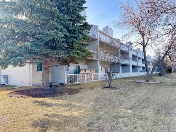 Home Photo - 208-1683 Plessis Road