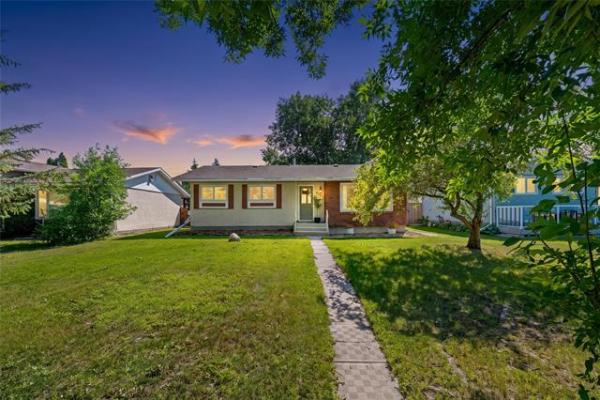 Home Photo - 1061 Isbister Street