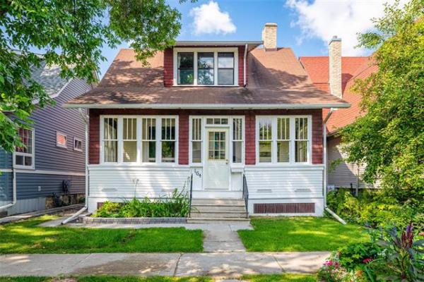 Home Photo - 164 Evanson Street