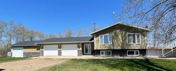 Home Photo - 49046 31 Road