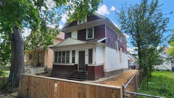 Home Photo - 650 Agnes Street