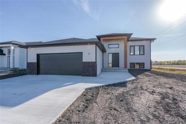 Home Photo - 10 Van Riesen Drive