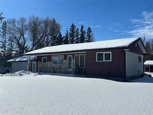 Home Photo - 78160 St Peters Road