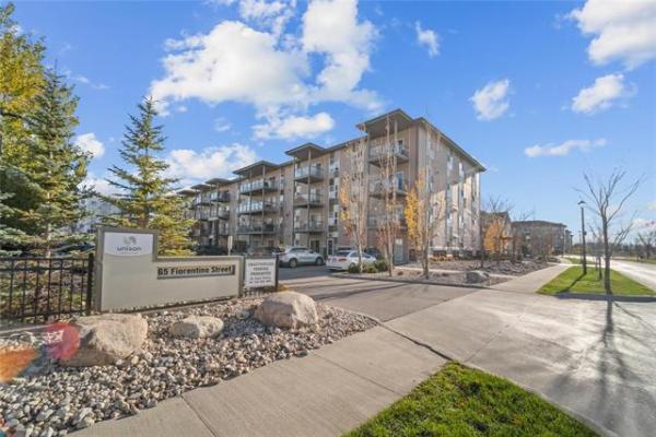 Home Photo - 1418-65 Fiorentino Street