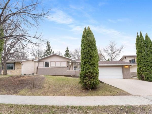 Home Photo - 134 Barker Boulevard