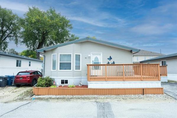 Home Photo - 11-581 St Annes Road