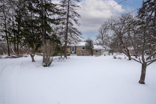 Home Photo - 56070 SYMINGTON Road