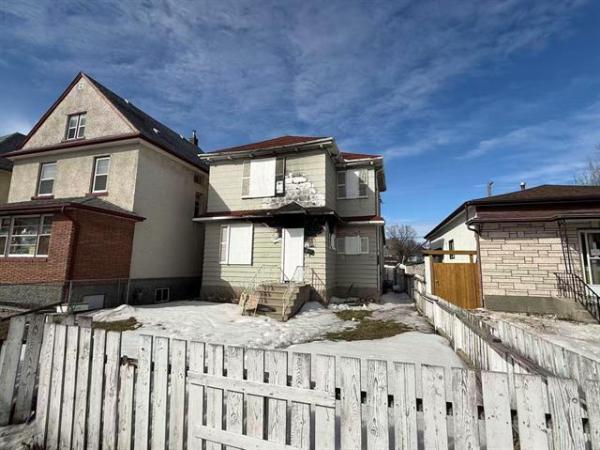 Home Photo - 656 Maryland Street