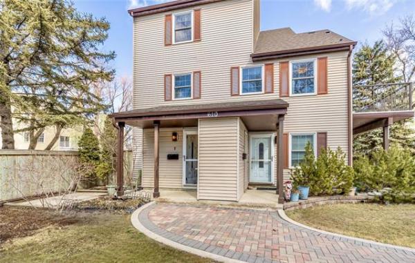 Home Photo - 1-610 Kenaston Boulevard