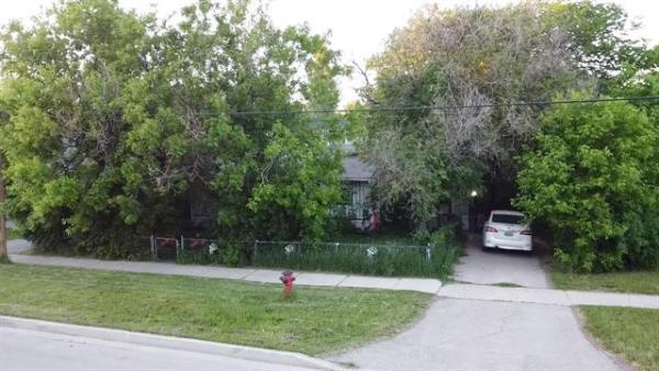 home photo - 431 DUFFERIN Avenue