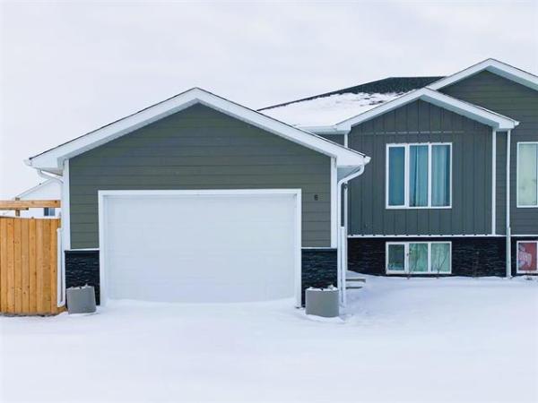 Home Photo - 8 Acorn Avenue