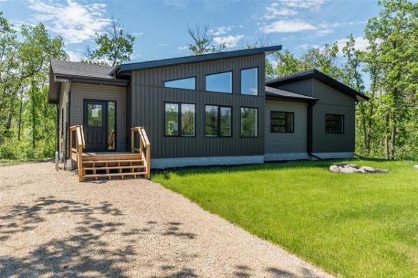 Home Photo - 51 Everwood Crescent