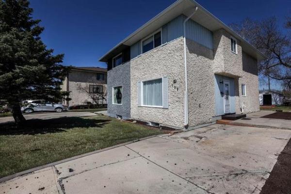Home Photo - 199 Bluewater Crescent