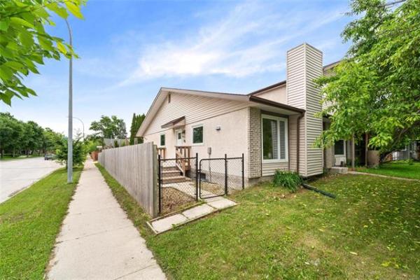 Home Photo - 86 Rillwood Place