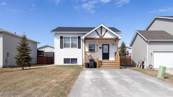 Home Photo - 78 Whitby Crescent