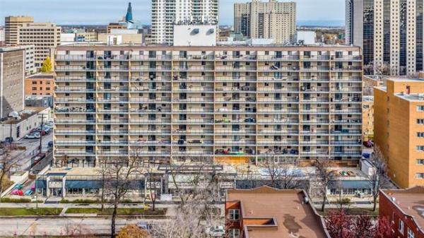 Home Photo - 414-77 Edmonton Street