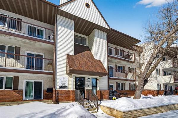 Home Photo - 1303-1044 Bairdmore Boulevard