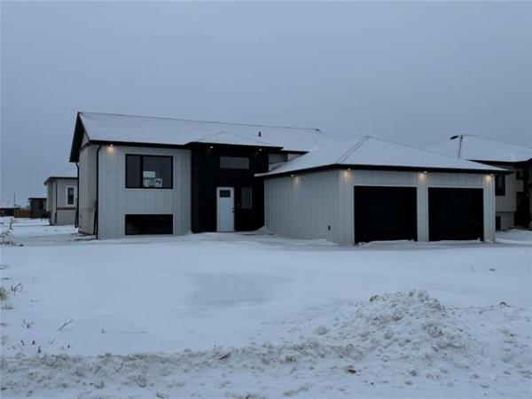 Home Photo - 7 HARVEST Bay