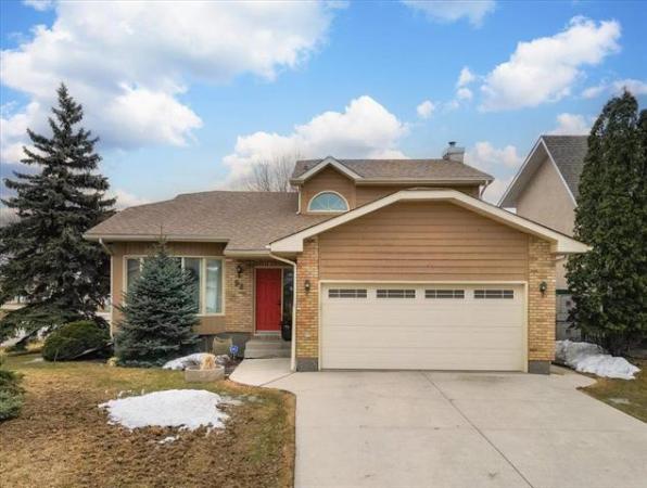 Home Photo - 98 Royal Park Crescent