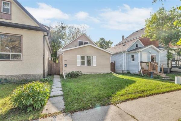 Home Photo - 392 Anderson Avenue