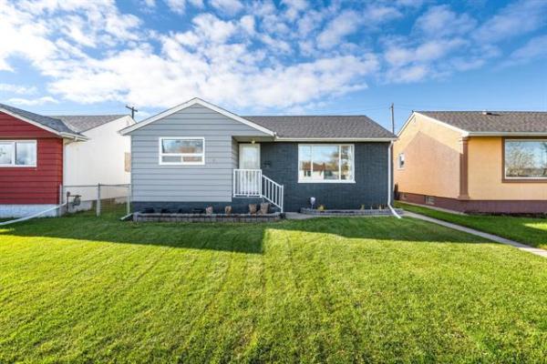 Home Photo - 1000 Inkster Boulevard