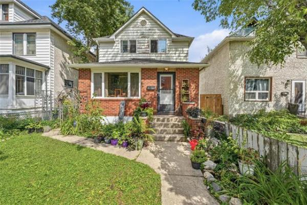 Home Photo - 397 Machray Avenue