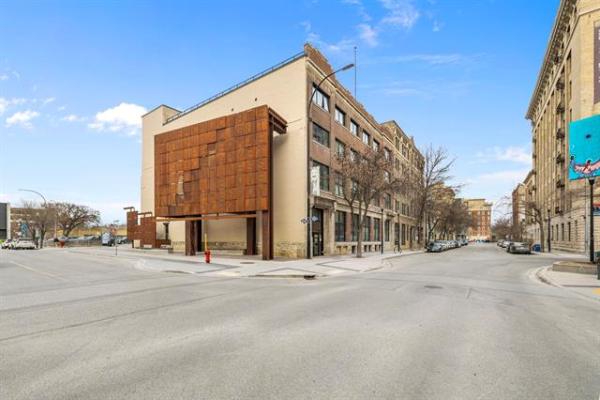 Home Photo - 303-139 Market Avenue
