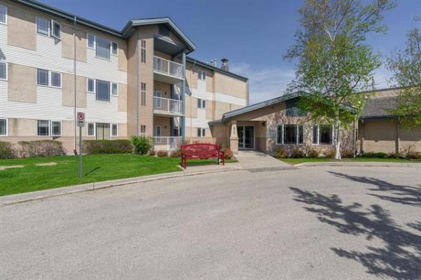 Home Photo - 1308-873 Waverley Street