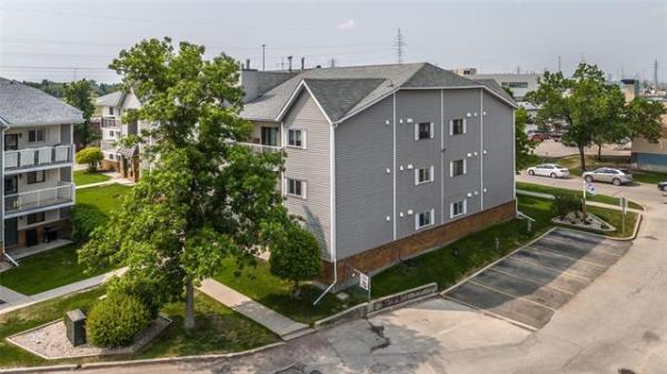 Home Photo - 5207-130 Plaza Drive