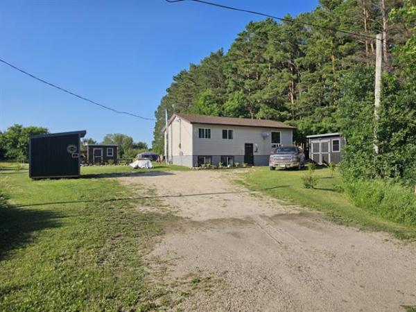 Home Photo - 81027 Morden Sprague Road