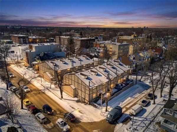 Home Photo - 118-70 Maryland Street