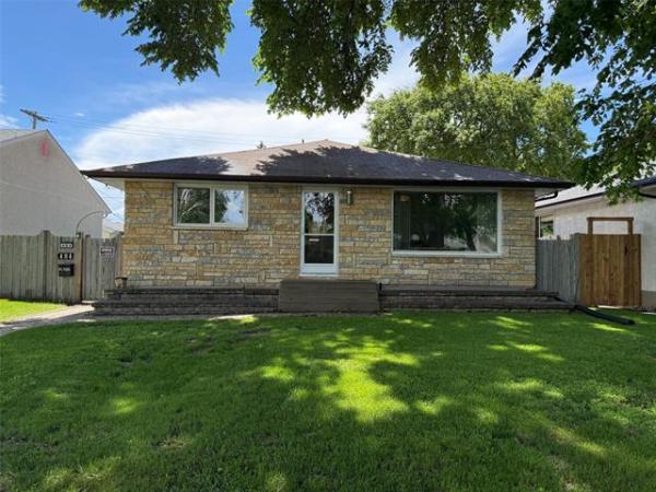 Home Photo - 484 Linden Avenue