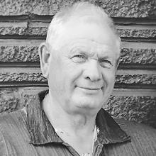 DONOVAN CHESTER STEWART Obituary pic