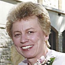 GLORIA V. AURITI  Obituary pic