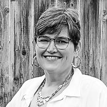 LORI DIANE MCKINNON Obituary pic