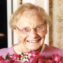 MARGARET MCKAY MACLEOD  Obituary pic