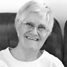 JANET TURTON Obituary pic