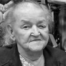 ISABEL HODGE Obituary pic