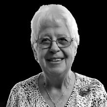 IRIS DAY Obituary pic
